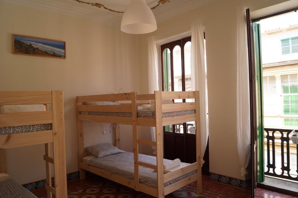 Hostel Pura Vida - Albergue Juvenil Palma de Mallorca Habitación foto